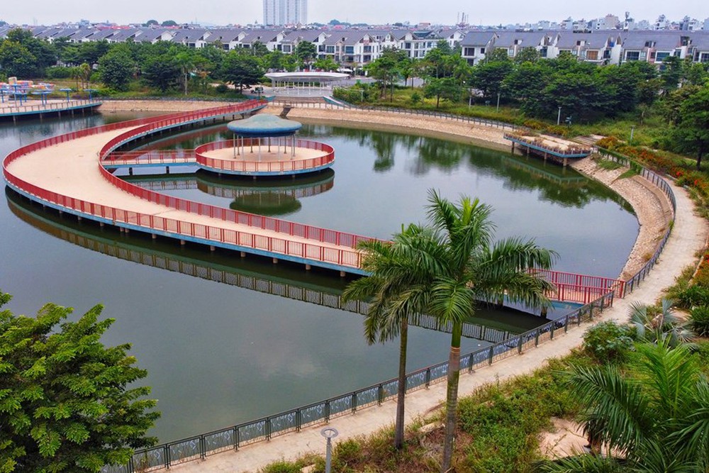 Hà Nội: Cận cảnh công viên được chi hàng trăm tỷ dù đã hoàn thiện nhưng vẫn để hoang hoá - Ảnh 8.