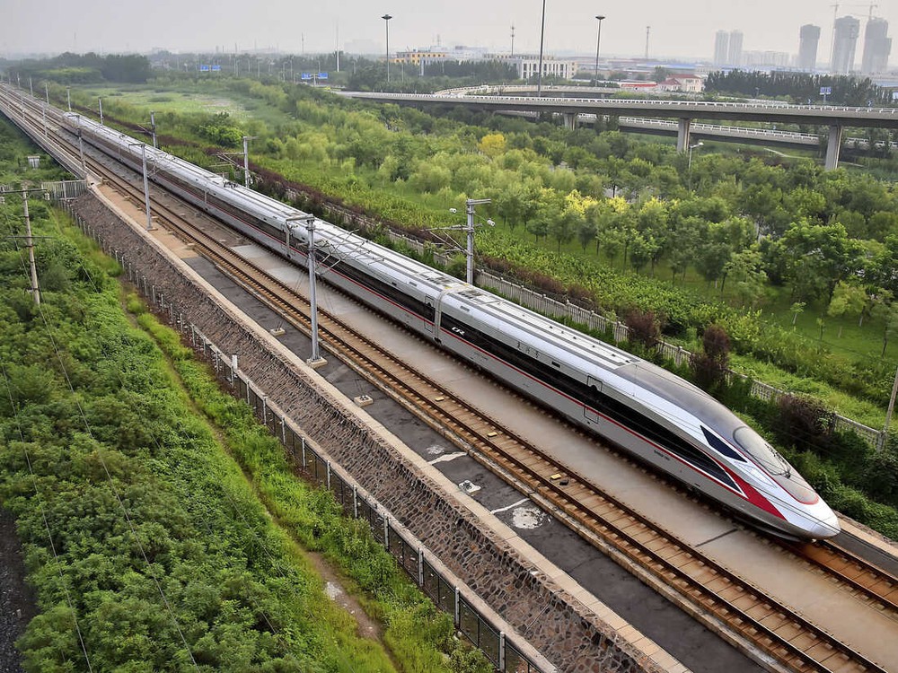 Việt Nam cần ít nhất 38 triệu USD để xây dựng mỗi km đường sắt tốc độ cao - những lý do phía sau? - Ảnh 1.