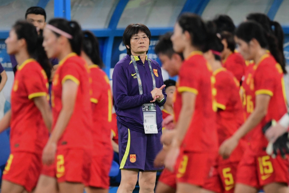Tuyển Trung Quốc chìm trong nước mắt, khóc nghẹn trên sân nhà sau trận thua nghiệt ngã ở vòng loại Olympic - Ảnh 7.