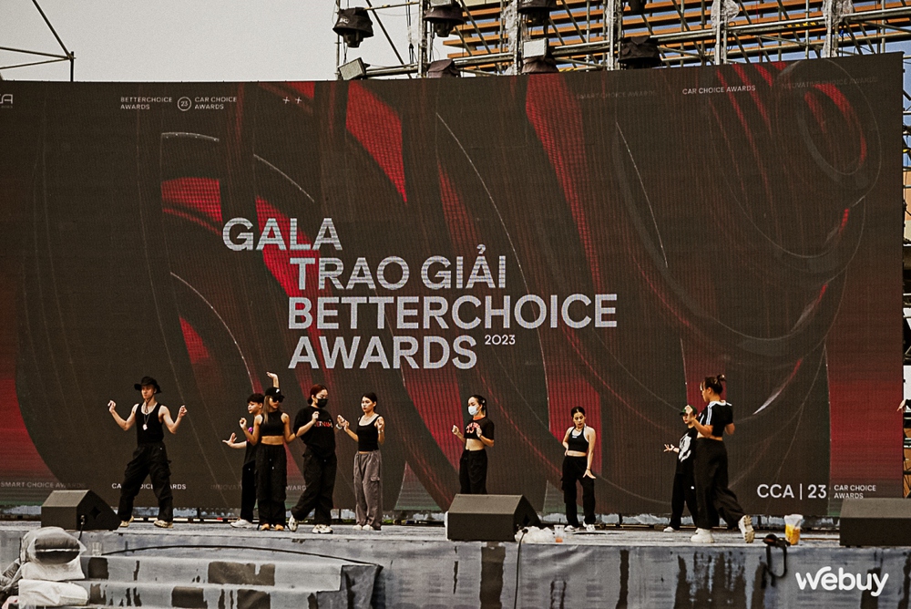 Tất bật chuẩn bị Gala Better Choice Awards: Dàn âm thanh ánh sáng “khủng”, nhiều khán giả hứng thú đến xem trước tổng duyệt - Ảnh 7.