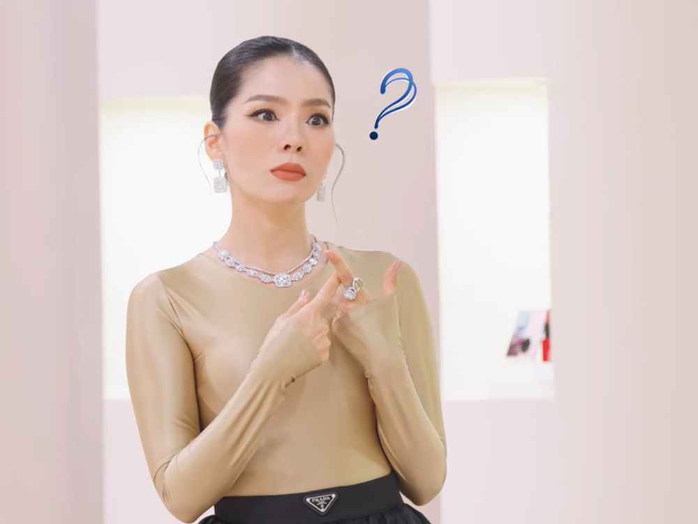 Mỹ Linh ăn mặc táo bạo tuổi U50, thấy ghét khi đi cạnh Lệ Quyên - Ảnh 4.