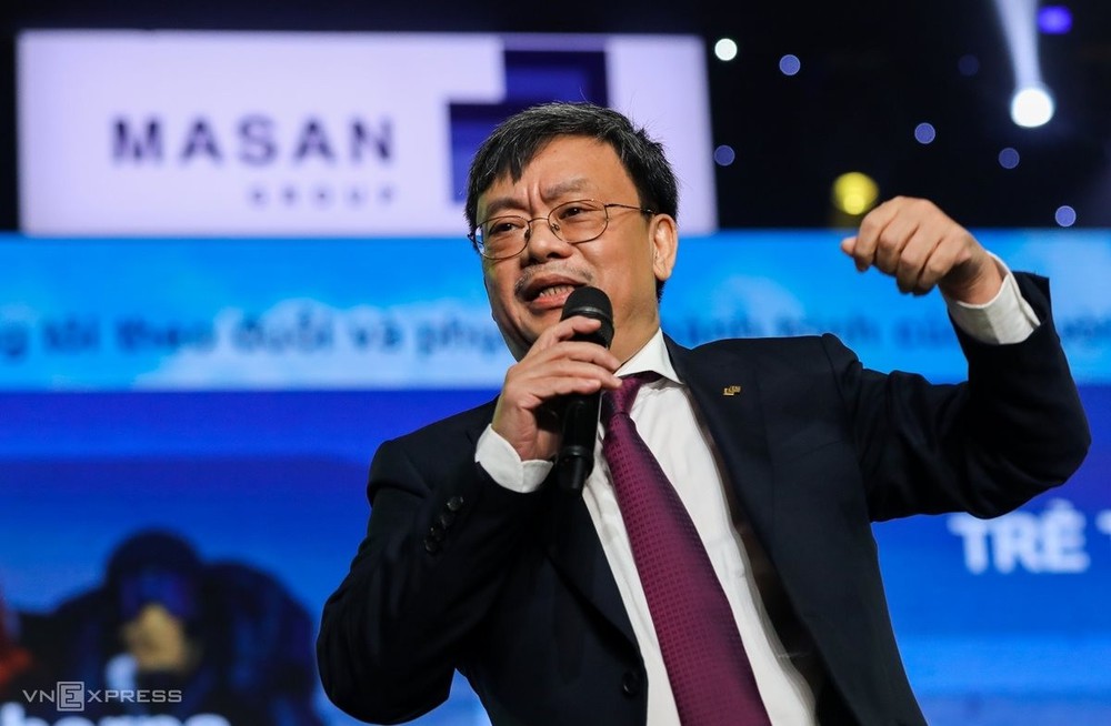 Cổ phiếu MSN về đáy 2 năm, ông Nguyễn Đăng Quang rời khỏi danh sách tỷ phú đô la của Forbes - Ảnh 1.