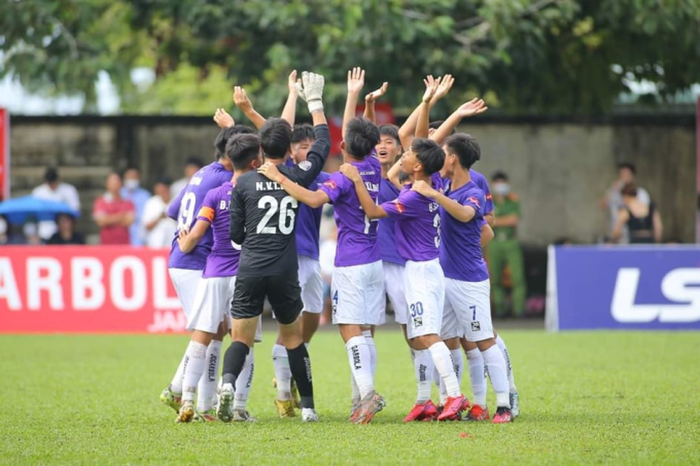 Dứt điểm sắc bén, đội bóng Việt Nam bất ngờ đánh bại U15 Dortmund tại giải đấu quốc tế - Ảnh 1.