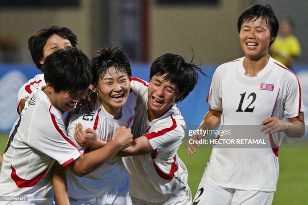 Ghi “mưa bàn thắng”, tuyển Triều Tiên thẳng tiến vào trận chung kết Asiad với thành tích thuyết phục - Ảnh 2.