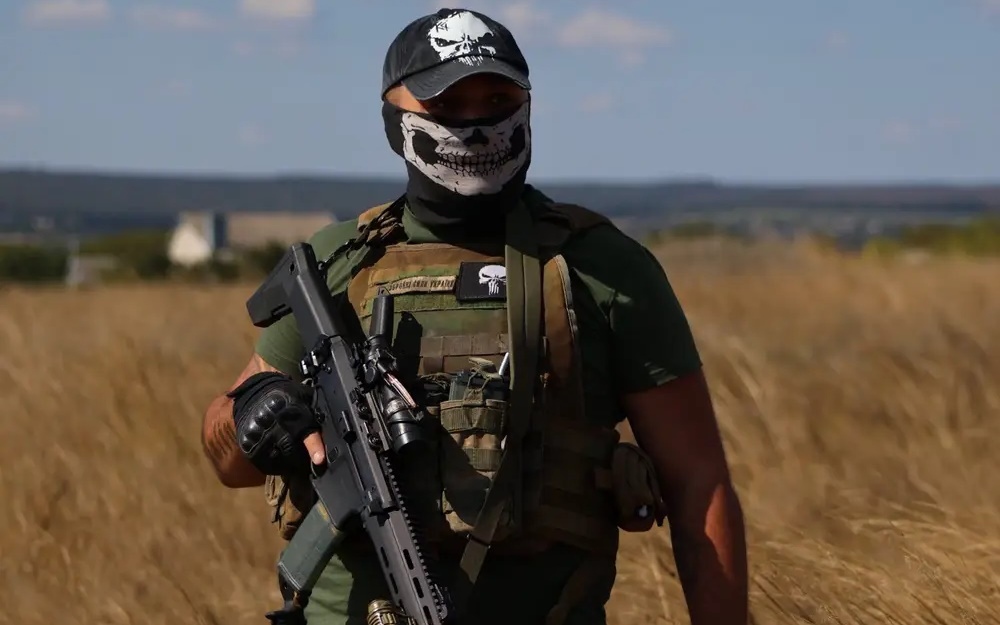 Bí ẩn đội súng bắn tỉa “Hồn Ma” của Ukraine tại mặt trận Bakhmut - Ảnh 2.