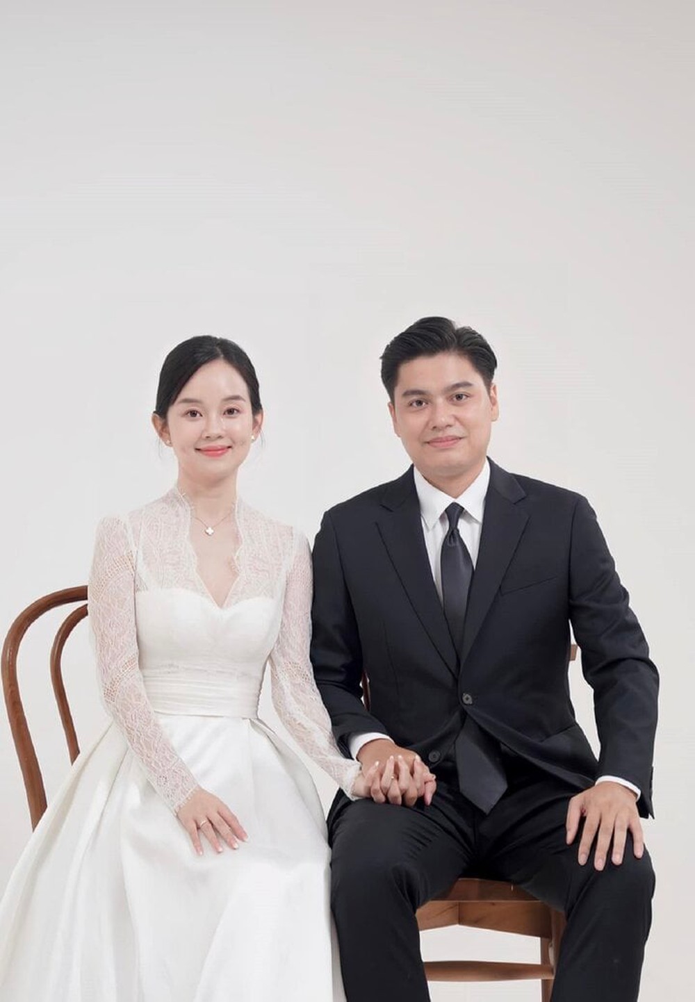 Ly Kute - diễn viên phim Nhật ký Vàng Anh hạnh phúc khoe ảnh chồng mới cưới - Ảnh 3.