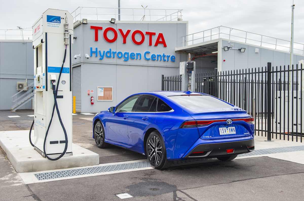Toyota có xe điện nạp 1 lần đi 1360km, thế hệ mới sẽ rẻ bằng một nửa, bền gấp 2,5 lần động cơ diesel - Ảnh 4.