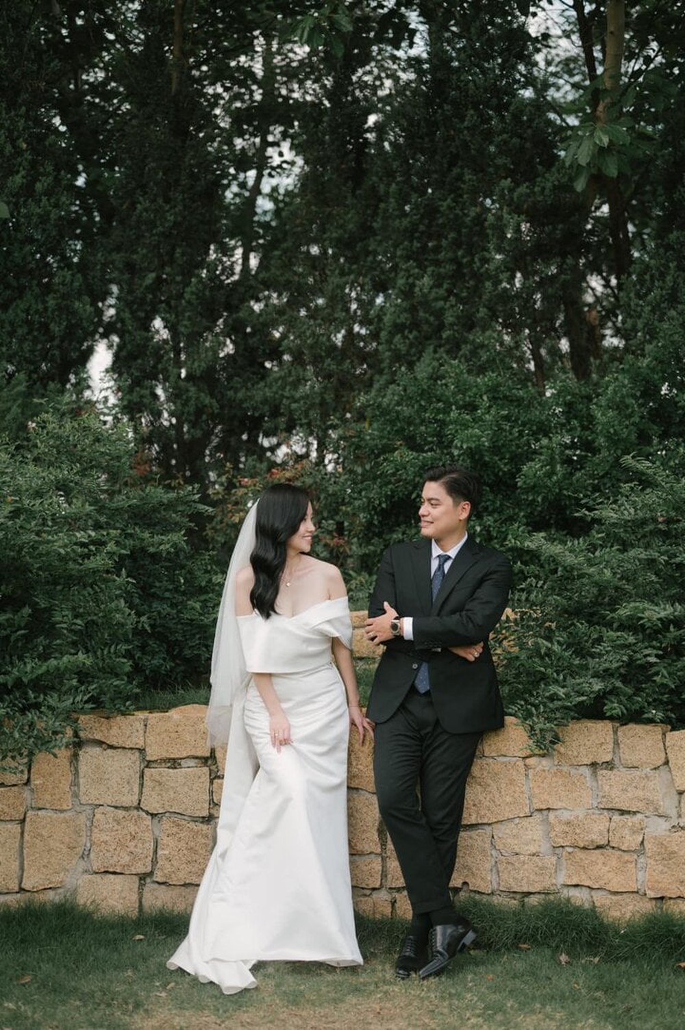 Ly Kute - diễn viên phim Nhật ký Vàng Anh hạnh phúc khoe ảnh chồng mới cưới - Ảnh 2.