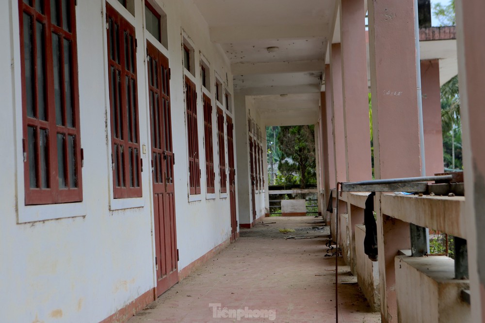  Xót xa nhìn những ngôi trường bỏ hoang ở Hà Tĩnh  - Ảnh 7.