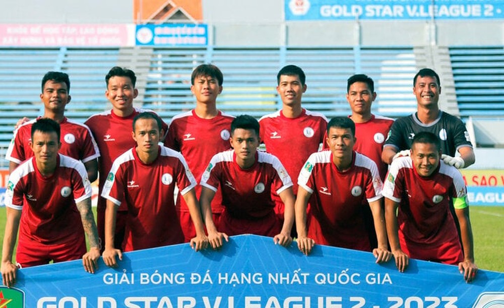 CLB Bình Thuận thanh toán đủ tiền thưởng còn nợ cho cầu thủ - Ảnh 1.