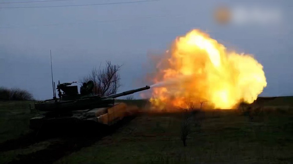 Xe tăng T-90M được trang bị đạn đặc trị xạ thủ tên lửa Javelin - Ảnh 4.