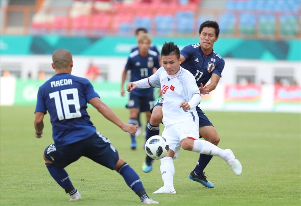 Cú đòn chớp nhoáng của Quang Hải hạ gục U23 Nhật Bản & bài học bổ ích cho “hiện tượng” của Asiad 2022 - Ảnh 1.