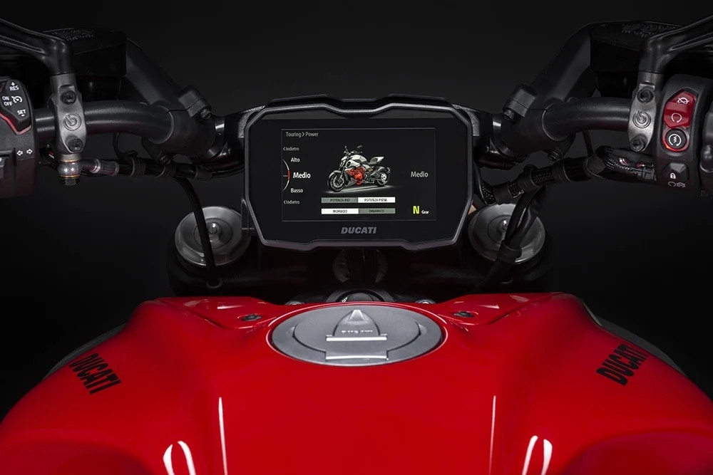 Cận cảnh Ducati Diavel V4 2024 giá từ 920 triệu đồng - Ảnh 6.