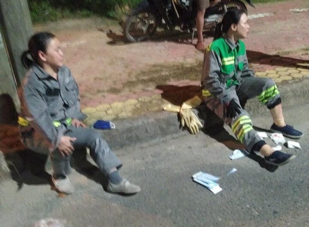2 nữ công nhân môi trường ở Quảng Ngãi bị nhóm thanh niên bắn trọng thương - Ảnh 1.