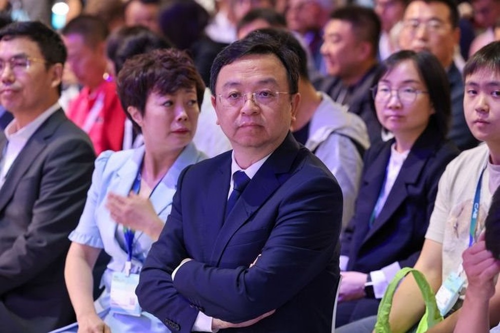 Đứng trên vai người khổng lồ, công ty vô danh thành thế lực sừng sỏ cạnh tranh Top 1: Kỷ nguyên của Trung Quốc đã đến - Ảnh 2.