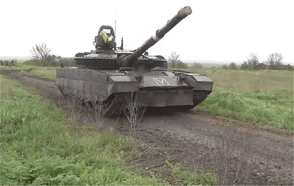Được so sánh với T-90, xe tăng T-80BVM làm gì ở Ukraine?