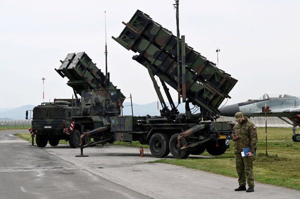 Lần đầu thủ đô Ba Lan triển khai hệ thống phòng thủ tên lửa - Ảnh 1.