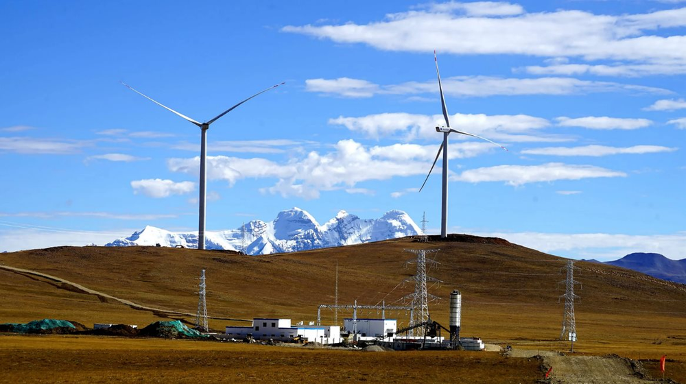Trung Quốc khiến thế giới ngỡ ngàng khi ‘trồng’ turbine gió trên mây: Vị trí cao kỷ lục 5.200m, 140.000 hộ gia đình đủ điện dùng cả năm, giảm thiểu 60.000 tấn than/năm - Ảnh 5.