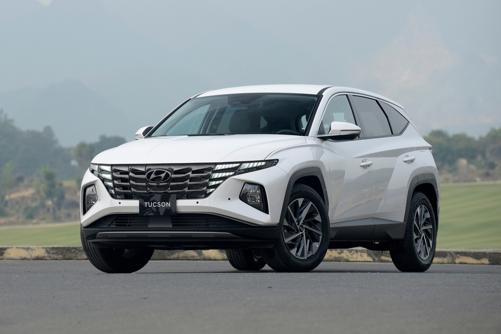 Giá Tucson và Santa Fe tạo đáy mới: Giảm cao nhất 191 triệu, tạo áp lực lớn cho CX-5 và CR-V - Ảnh 7.