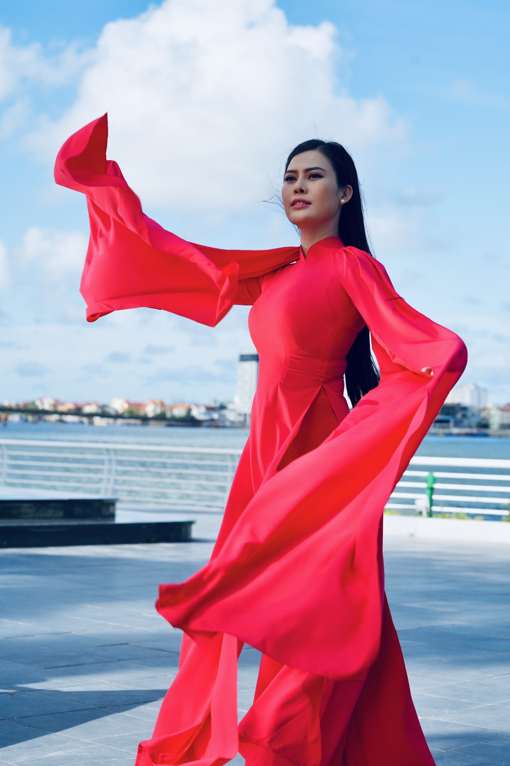 Ca sĩ Thi Phượng ra MV “Quảng Bình quê ta ơi”