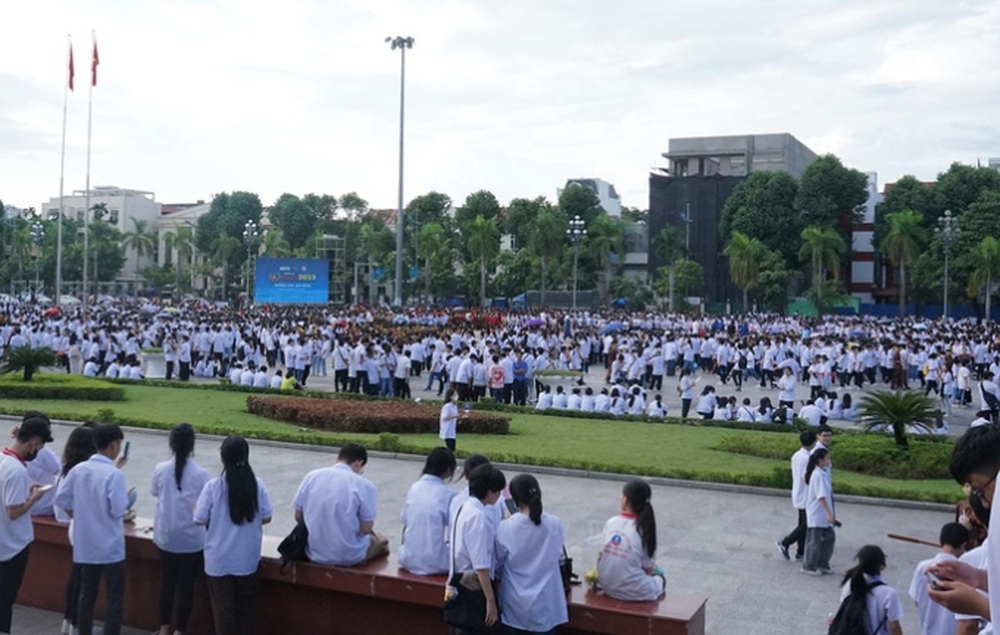 Dàn MC đổ bộ các điểm cầu Olympia, cập nhật không khí đếm ngược đến Chung kết - Ảnh 18.