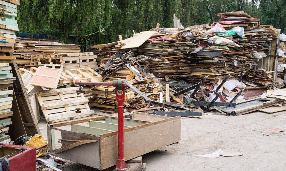 Mua 2 chiếc ghế gãy về bị cả nhà coi là rác, ông cụ “choáng váng” khi 29 năm sau, thứ “phế thải được định giá hơn 77 tỷ đồng - Ảnh 4.