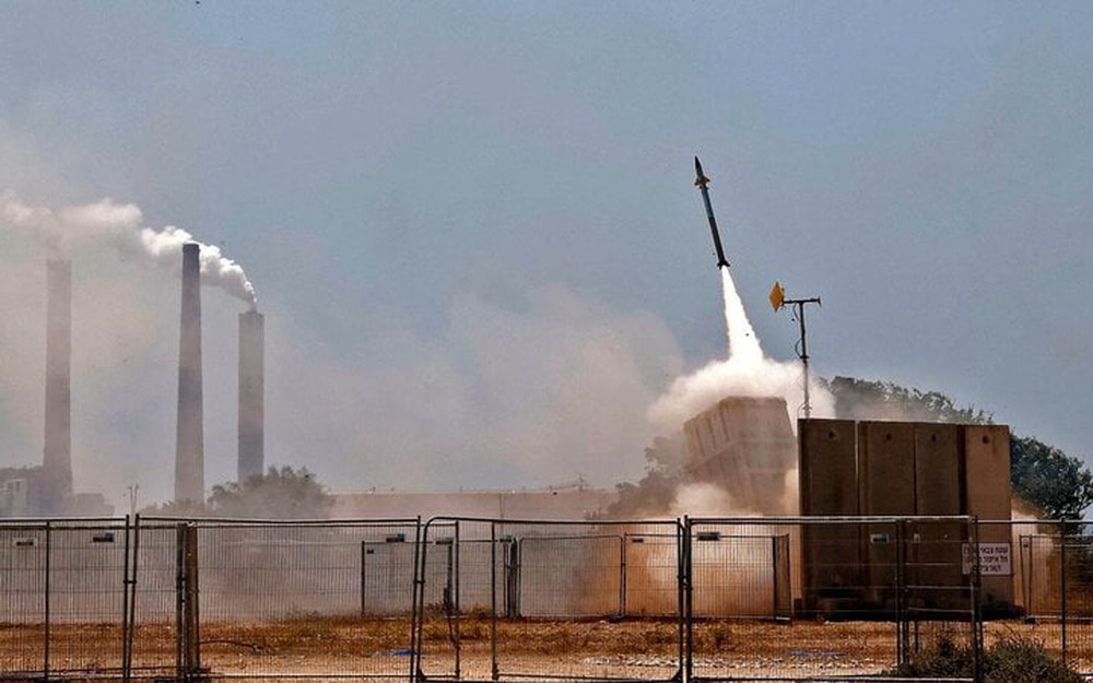 Tên lửa Vòm Sắt của Israel ngăn chặn 2.350 quả rocket của Hamas thế nào? - Ảnh 2.