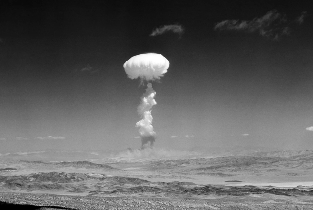 ‘Cù đuôi rồng’: Cách Mỹ thử nghiệm kho vũ khí hạt nhân dưới lòng đất mà không cần kích nổ - Ảnh 2.