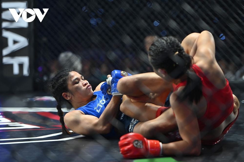 MMA Lion Championship 10: Nữ hoàng Muay bảo vệ thành công đai vô địch - Ảnh 1.