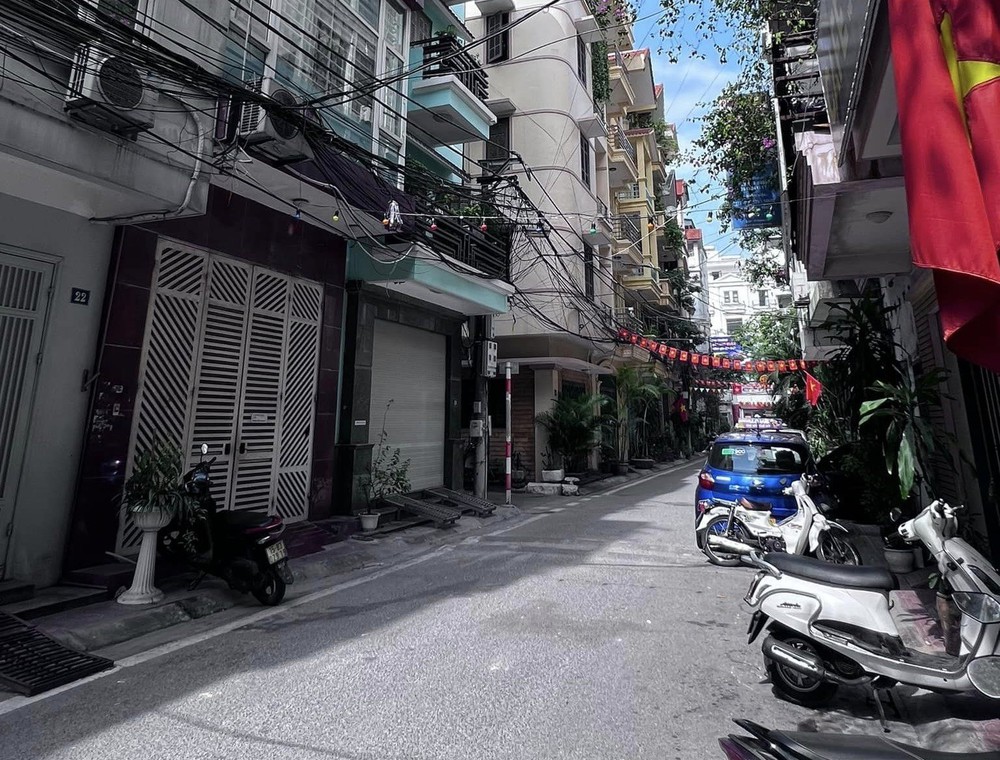 Trong tay hơn 10 tỷ mỏi mắt tìm nhà phố “cắt lỗ” trung tâm Hà Nội vẫn khó - Ảnh 1.