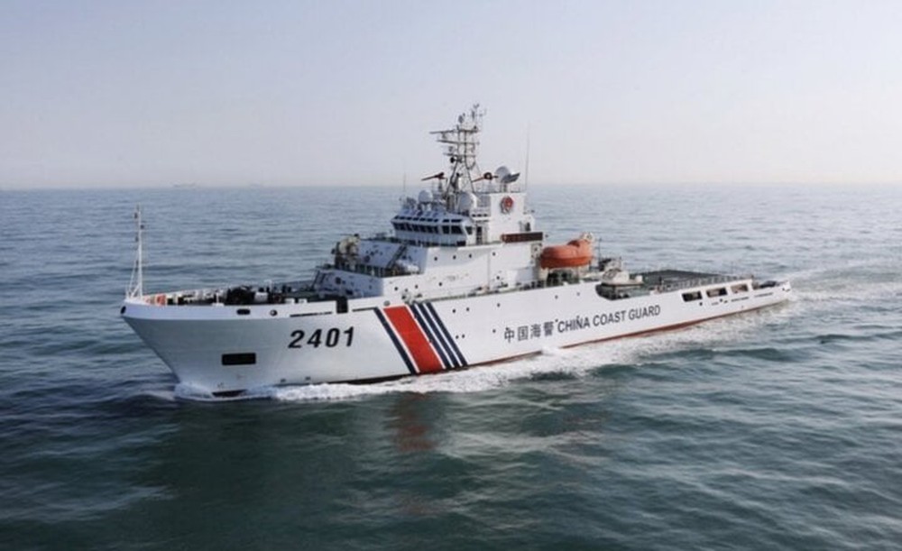 Philippines tố Trung Quốc phun vòi rồng chặn tàu tiếp tế tới bãi Cỏ Mây - Ảnh 1.