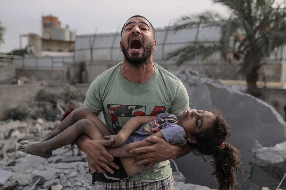 Những hình ảnh kinh hoàng về cuộc chiến giữa Israel và Hamas - Ảnh 23.