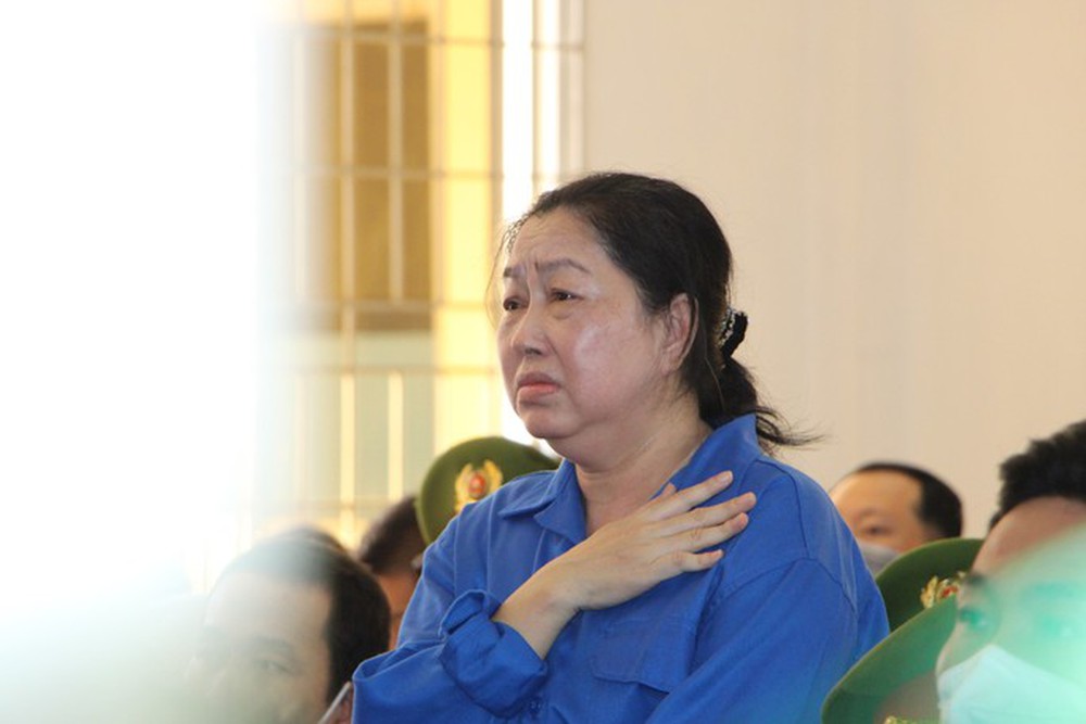 Nước mắt bà trùm - Ảnh 1.