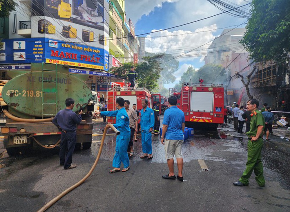 Công an thông tin về vụ cháy lớn tại TP Buôn Ma Thuột - Ảnh 4.