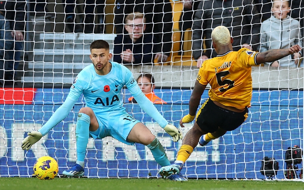 Thua sốc Wolves, Tottenham lỡ cơ hội chiếm ngôi đầu BXH Ngoại hạng Anh - Ảnh 9.