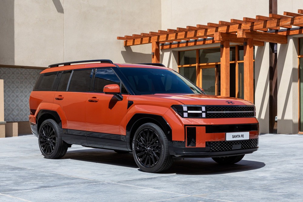  C&aacute;c bản Hyundai Santa Fe, Kia Sorento đang phổ biến ở Việt Nam trước nguy cơ bị khai tử, chỉ c&ograve;n bản đắt nhất  - Ảnh 1.