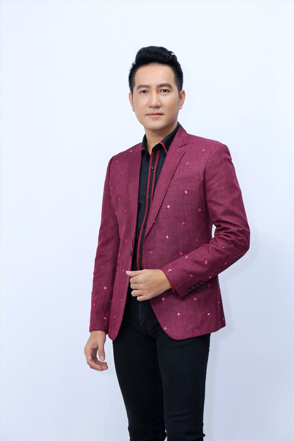 Vì sao ca sĩ Nguyễn Phi Hùng vẫn độc thân? - Ảnh 1.