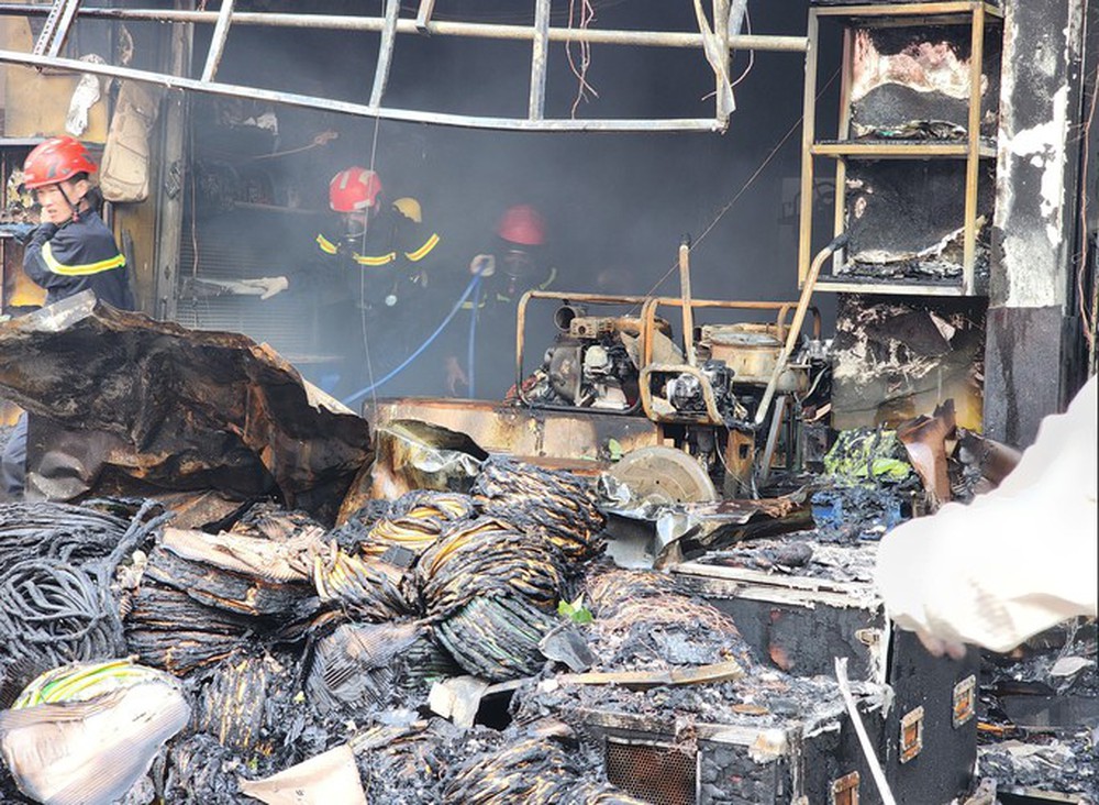 Công an thông tin về vụ cháy lớn tại TP Buôn Ma Thuột - Ảnh 1.