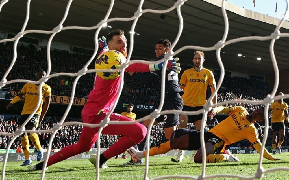 Thua sốc Wolves, Tottenham lỡ cơ hội chiếm ngôi đầu BXH Ngoại hạng Anh - Ảnh 3.