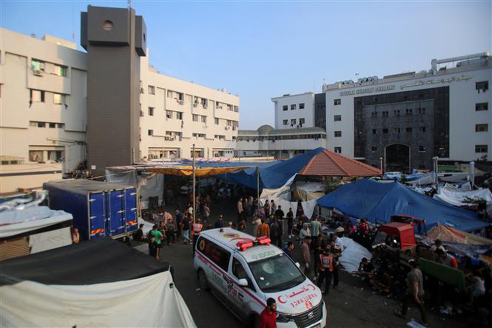 Hamas tung clip khóa mục tiêu, bắn lính Israel; kịch chiến gần bệnh viện lớn nhất Gaza - Ảnh 3.