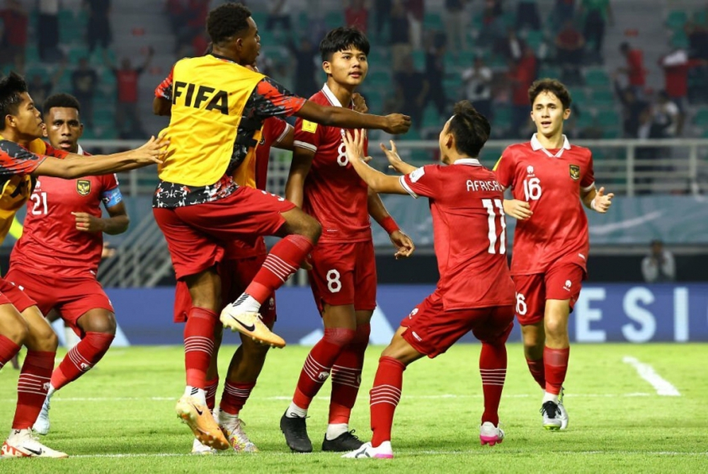 Kaka tỏa sáng, Indonesia lại tạo nên cú sốc ở World Cup - Ảnh 1.