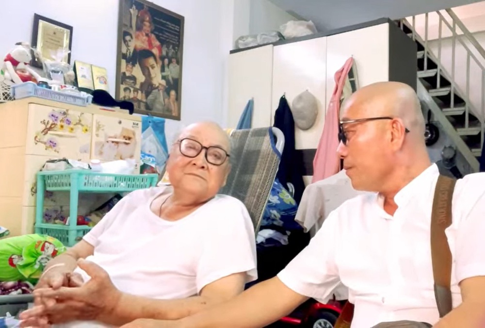 Nghệ sĩ Hùng Minh tuổi 84: Vẫn phải ở nhà thuê, vừa trải qua bạo bệnh, sinh hoạt khó khăn - Ảnh 3.
