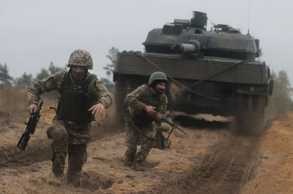 Đằng sau chiến thuật bắn và chạy của Ukraine nhằm cản bước tiến của Nga - Ảnh 1.