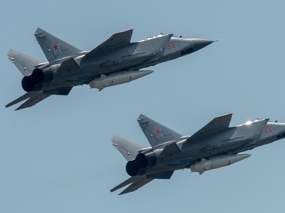 Nghi vấn máy bay không người lái Ukraine tấn công nhà máy sản xuất tên lửa Kinzhal Nga - Ảnh 1.