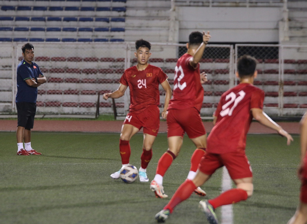 Vòng loại World Cup 2026: Chờ tuyển thủ trẻ Việt Nam thể hiện đẳng cấp - Ảnh 1.