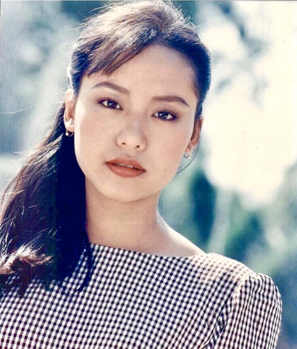 Nữ diễn viên Việt kết hôn 14 năm không có con vẫn hạnh phúc, U50 sống bình yên, thích trồng cây, nuôi chó