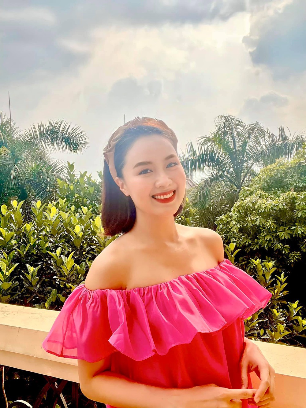 Nữ diễn viên Việt mà nhiều sao nam khao khát được hôn: Giấu kín chồng 15 năm, 40 tuổi vẫn đẹp nuột nà - Ảnh 4.
