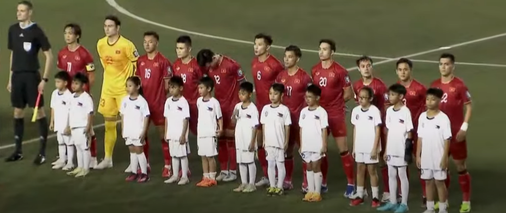 TRỰC TIẾP Philippines 0-2 Việt Nam: Sao trẻ 19 tuổi ấn định chiến thắng cho tuyển Việt Nam - Ảnh 11.