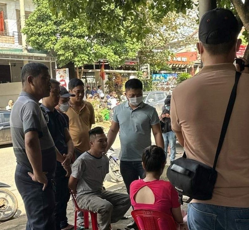 Chân dung trùm giang hồ Quân idol vừa bị khởi tố thêm 4 tội: Tài sản kếch xù, ăn chơi xa hoa - Ảnh 2.