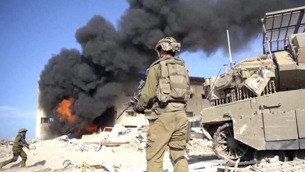 Bom xốp - vũ khí cảm tử trong xung đột Gaza - Ảnh 1.